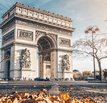 Budget Studio Near Paris *