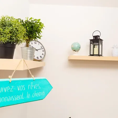 Budget Studio Near Paris